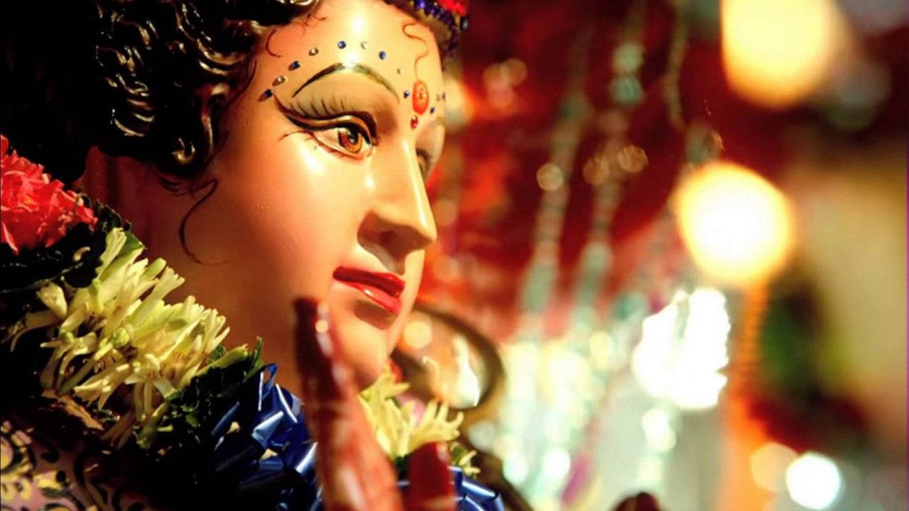 Santoshi Maa Statue Closeup Photo Background