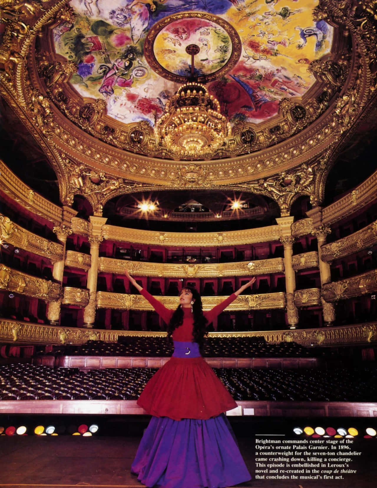 Sarahbrightman En La Ópera De París Fondo de pantalla