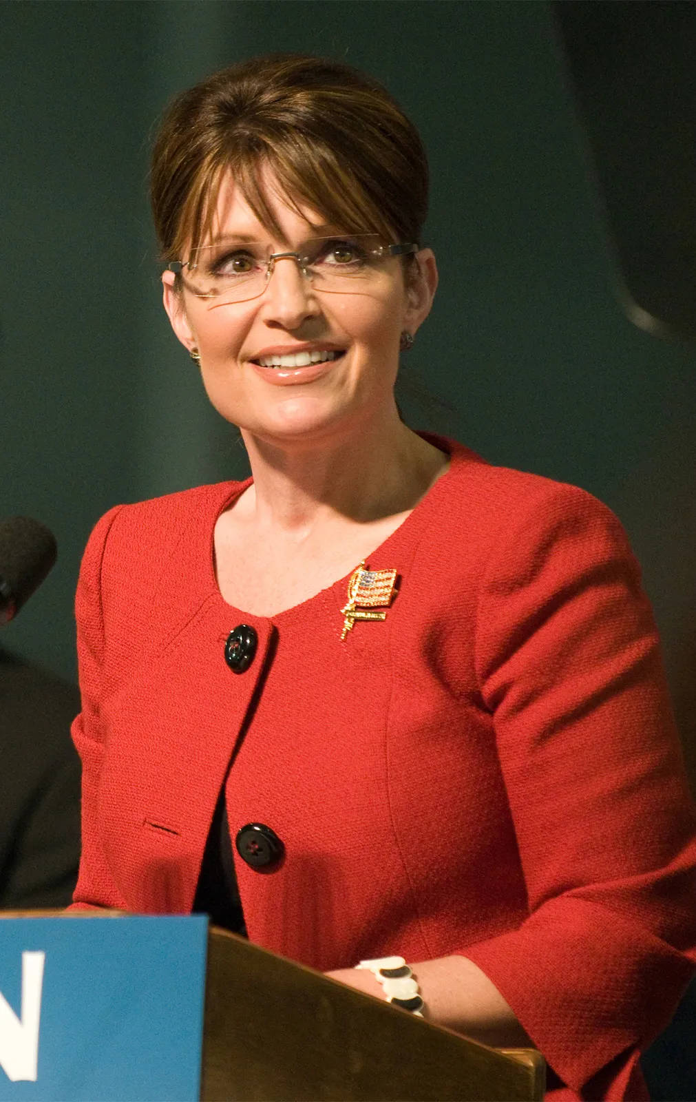 Sarah Palin speaking at a conference in Lancaster Wallpaper