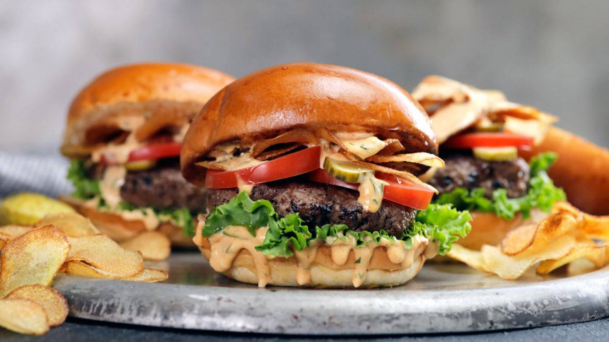 Savory Burger Delight At Burger King Wallpaper