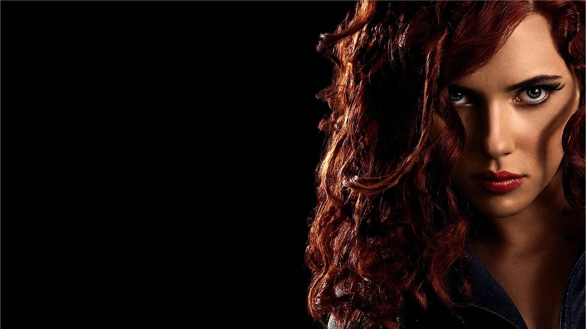 Scarlett Johansson With Curly Hair Wallpaper