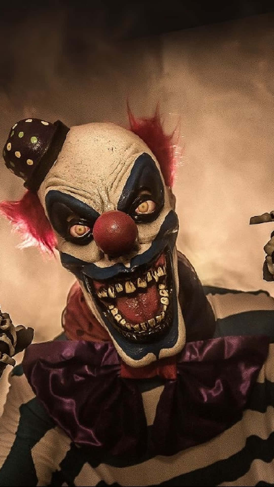 Big Scary Clown Mask Pictures