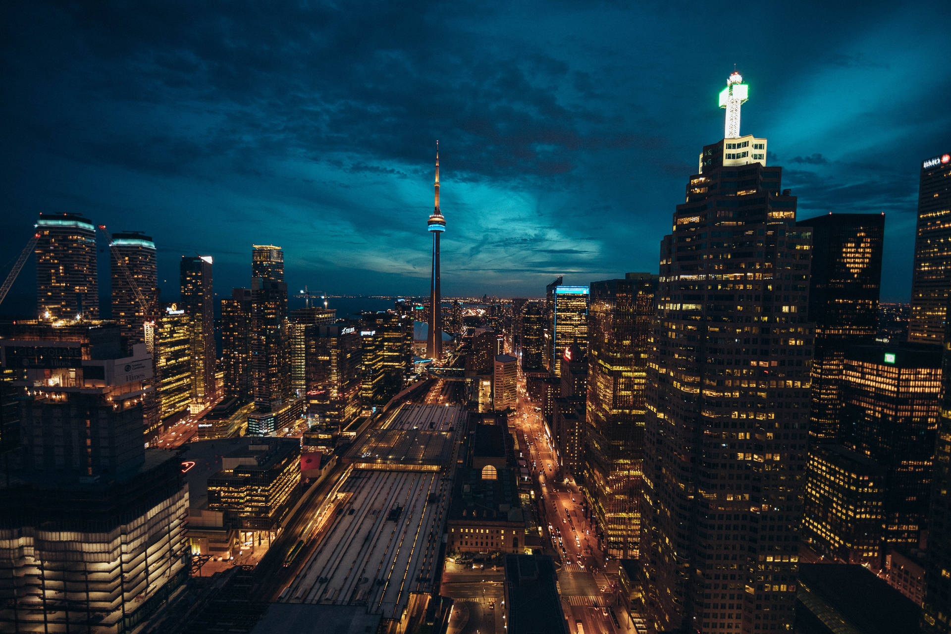 Scenic CN Tower View Wallpaper