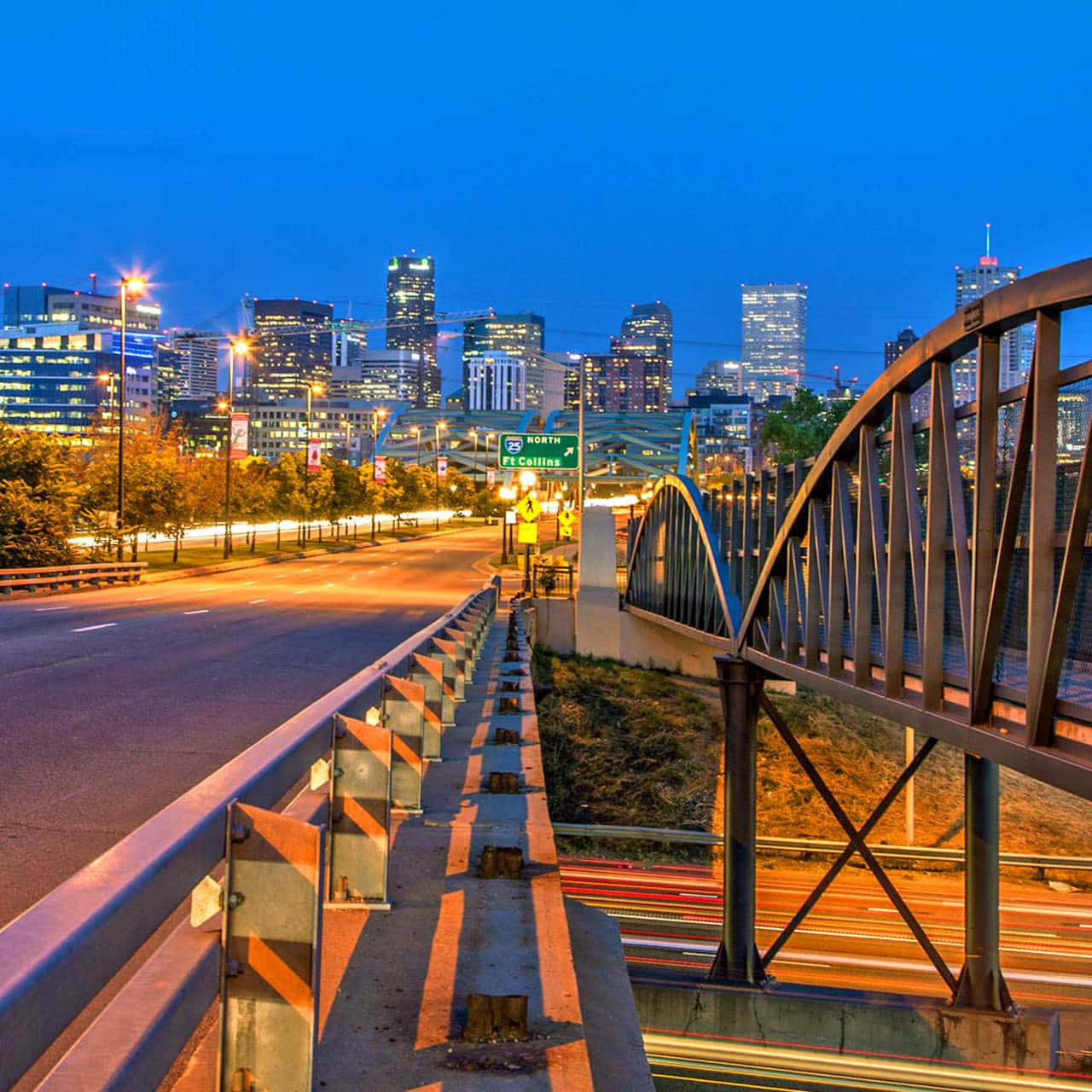 Scenic Dawn View Of Shreveport Skyline Wallpaper