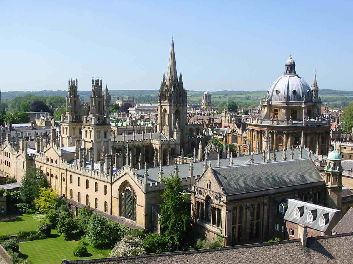 Scenic Overview Of Oxford City, United Kingdom Wallpaper
