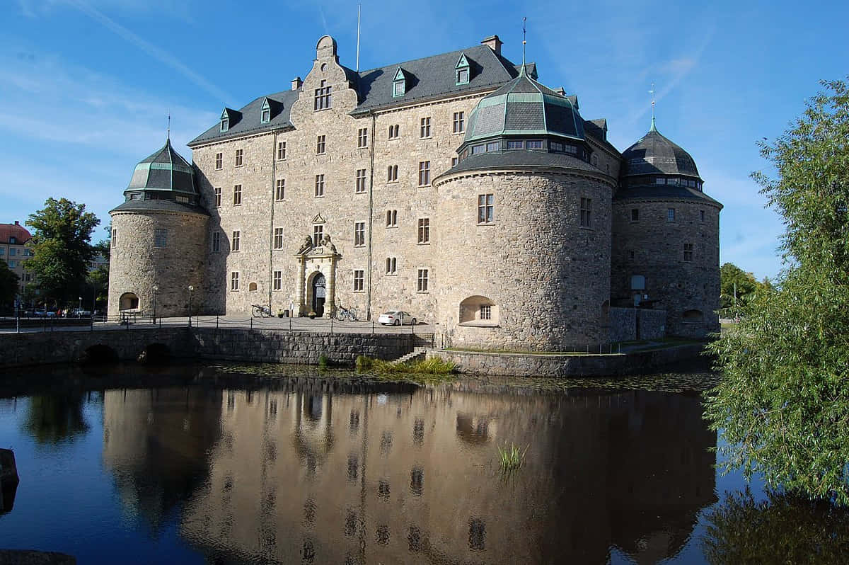 Scenic View Of Örebro Castle At Dusk Wallpaper