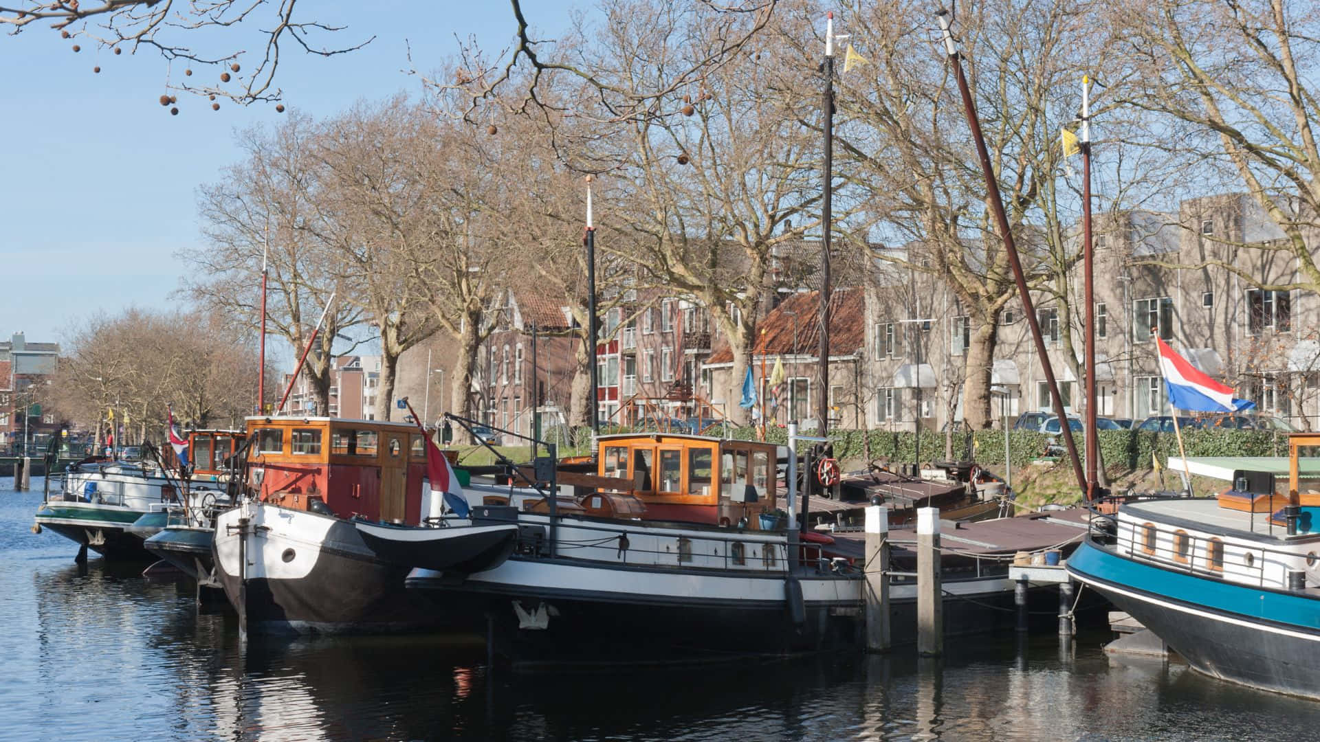 Schiedam Canal Boats Netherlands Wallpaper