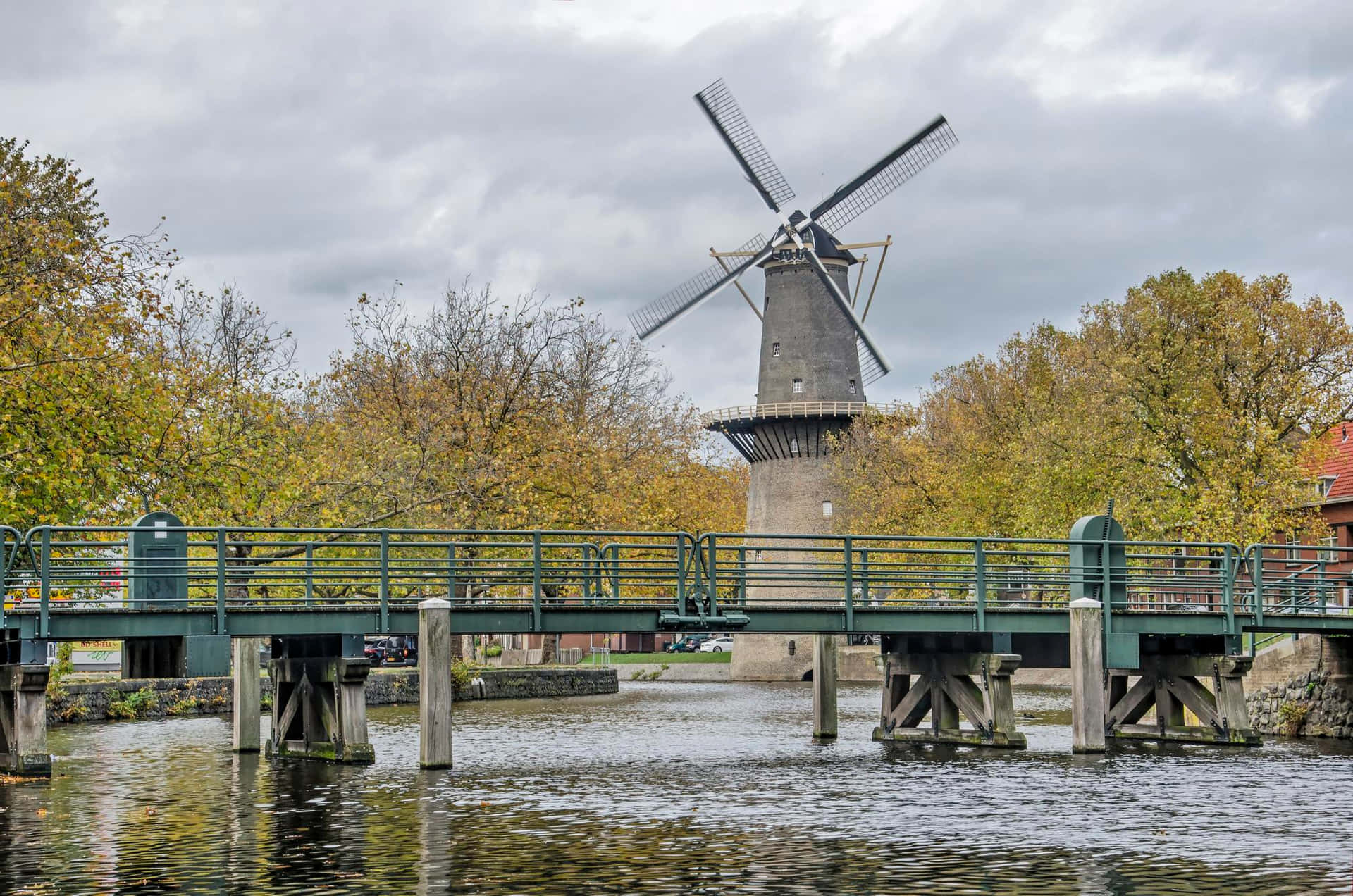 Schiedam Windmilland Bridge Wallpaper