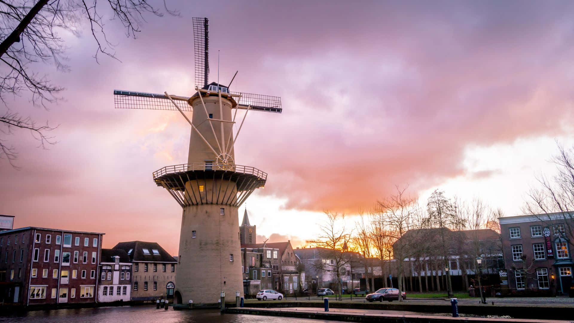 Schiedam Windmillat Sunset Wallpaper