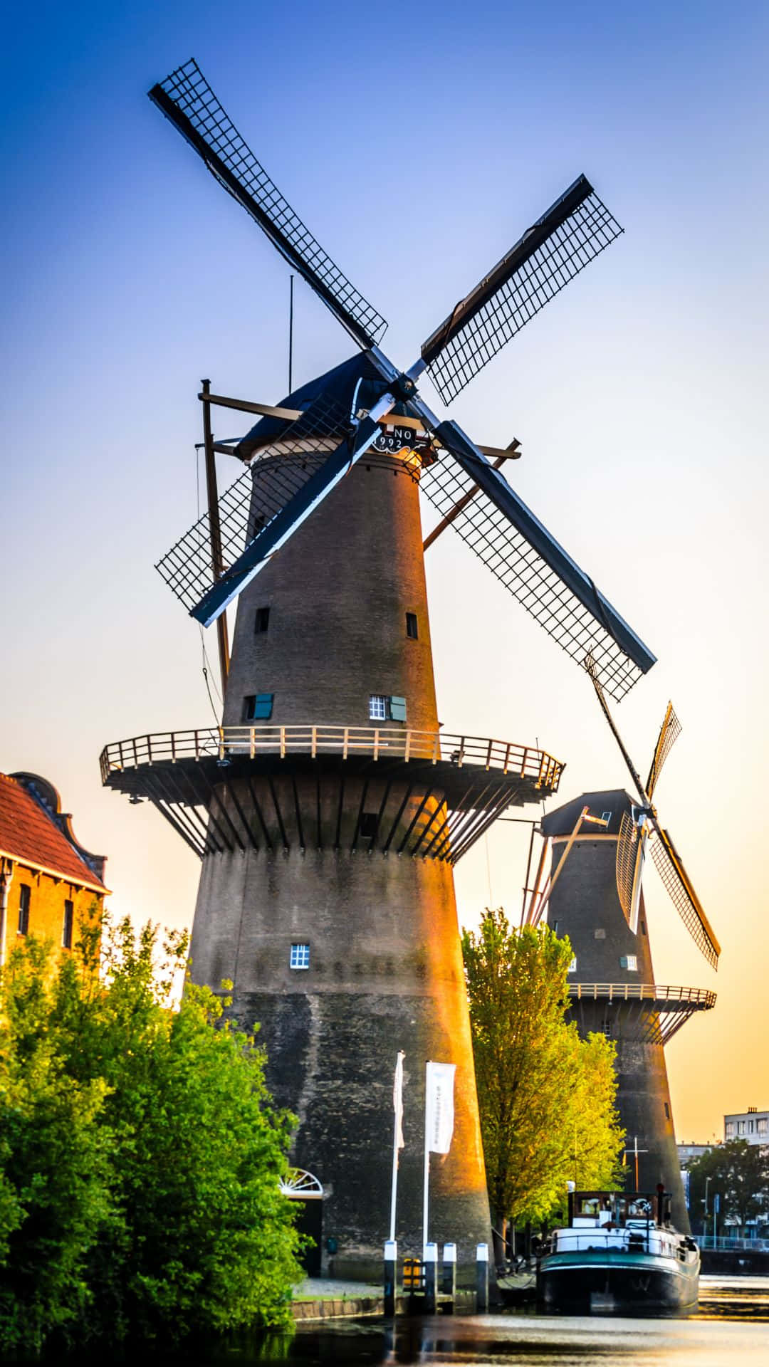 Schiedam Windmillsat Sunset Wallpaper
