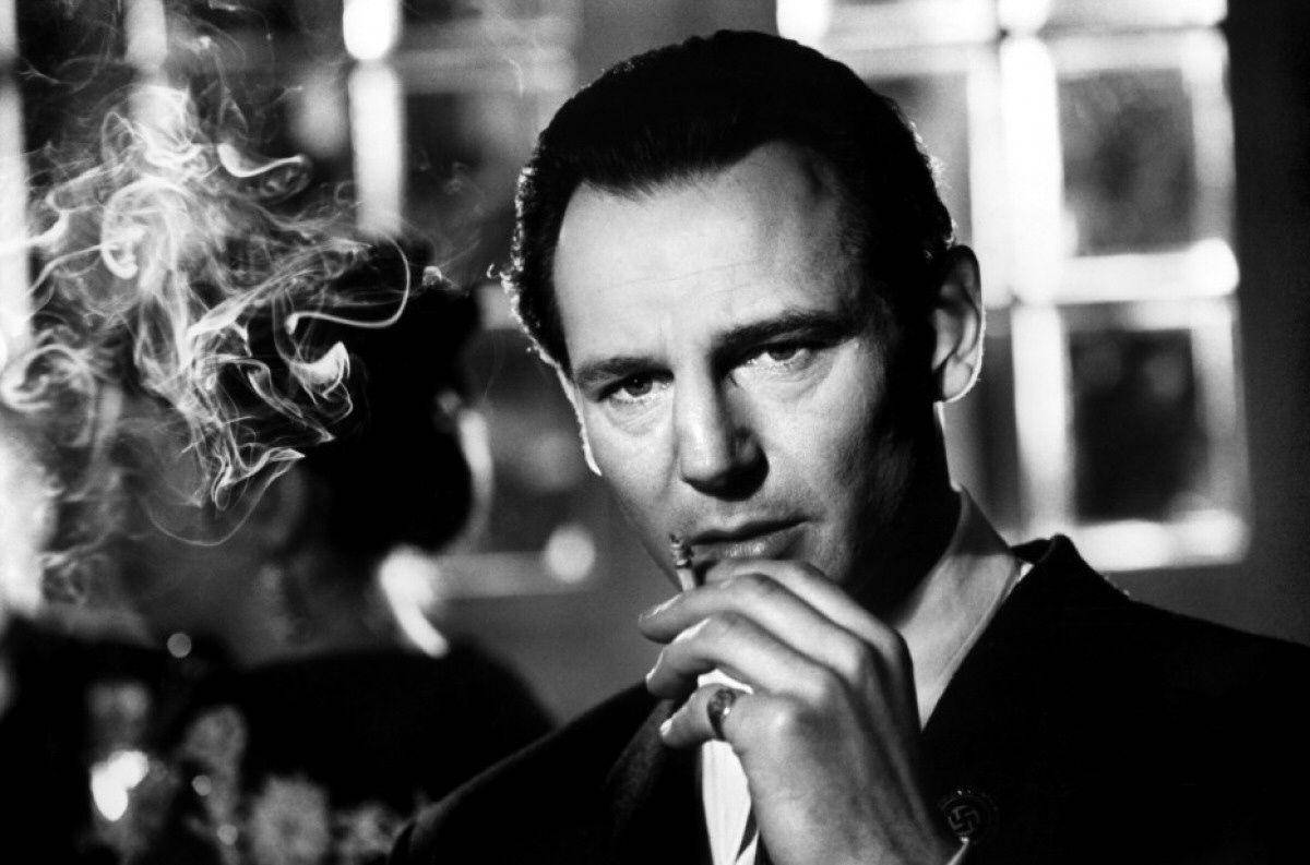 Schindler's List Oskar Schindler Liam Neeson Cigarette Wallpaper