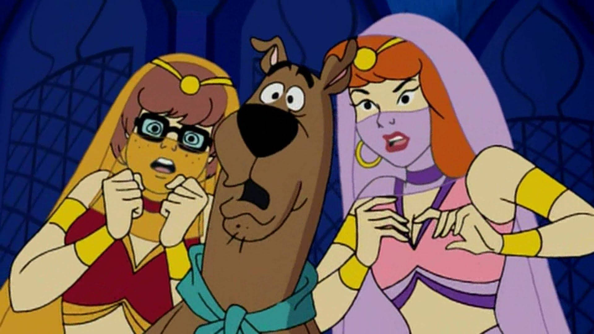 Scooby Doo Velma And Daphne Wallpaper