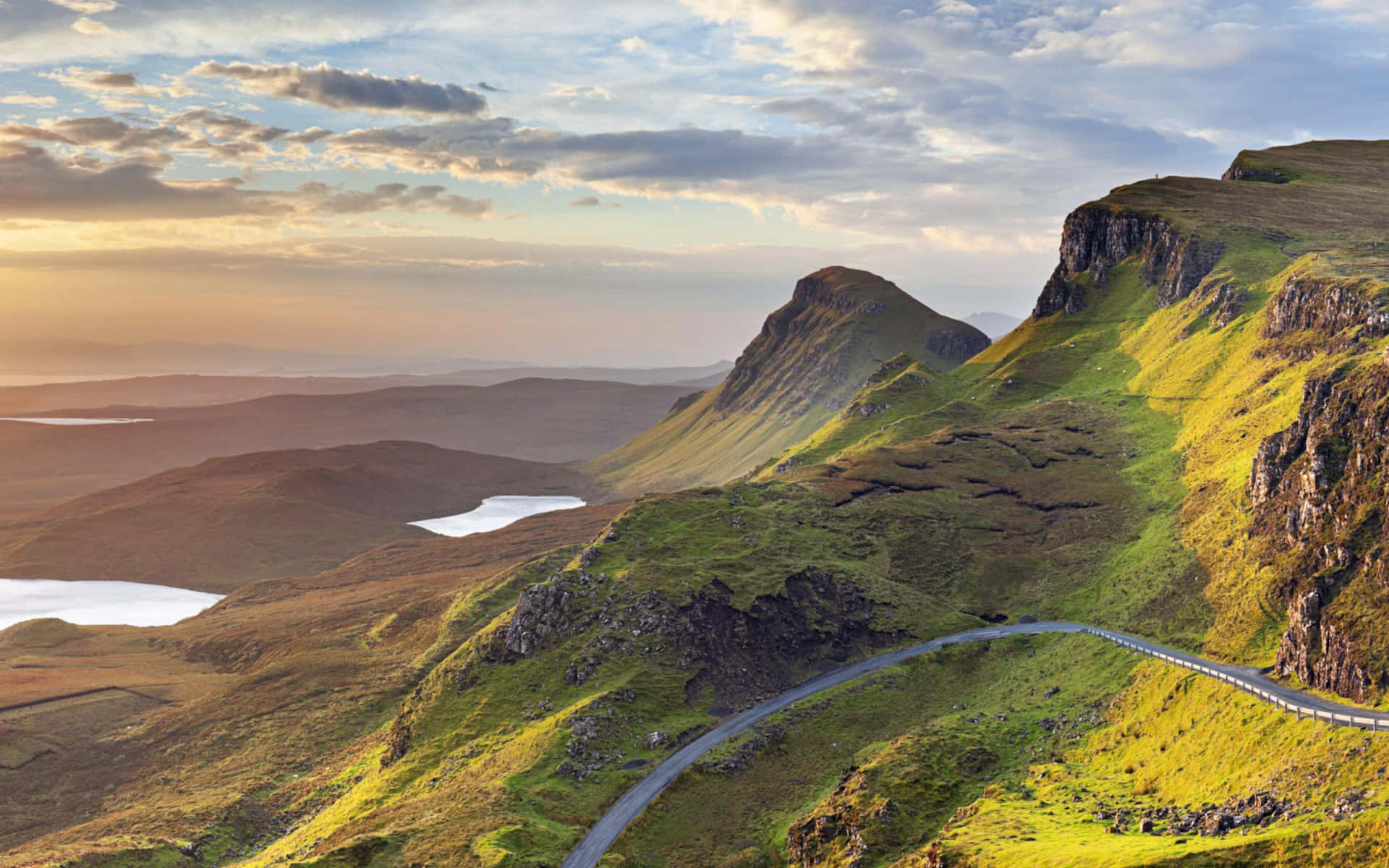 Disfrutael Aire Fresco Y Los Impresionantes Paisajes De Escocia. Fondo de pantalla