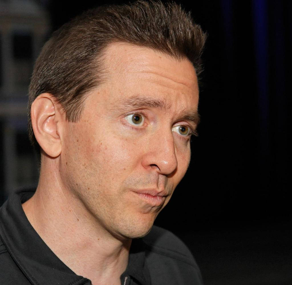 Scott Forstall Wide-eyed Close Up Picture