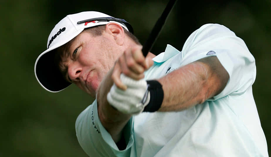 Scott Verplank In Action During A Golf Tournament Wallpaper