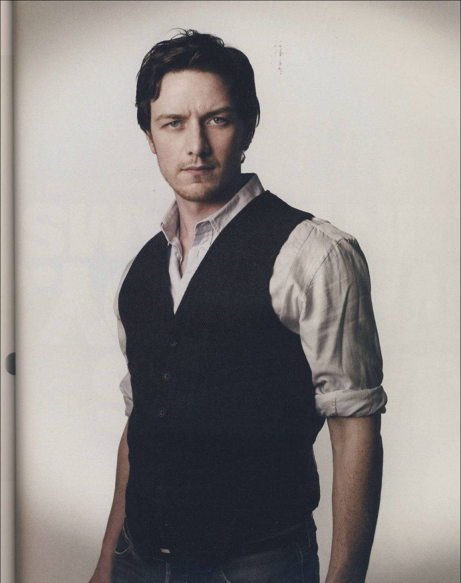 Charismatic Scottish Actor James McAvoy in a Professional Photoshoot Wallpaper