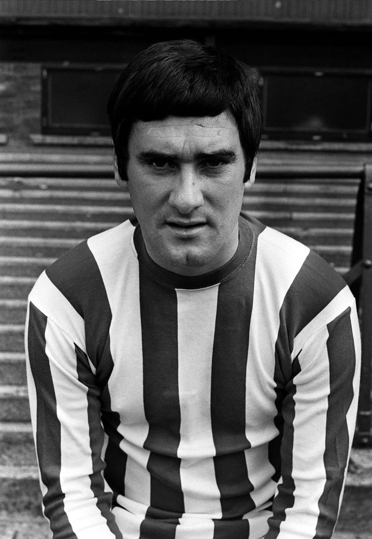 Scottish Football Player Jim Baxter In The 60s Wallpaper