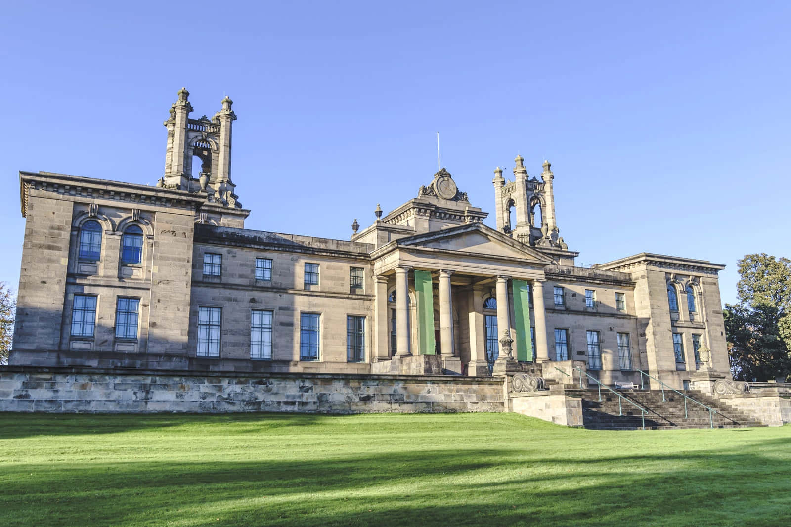 Scottish National Gallery Of Modern Art Exterior Wallpaper