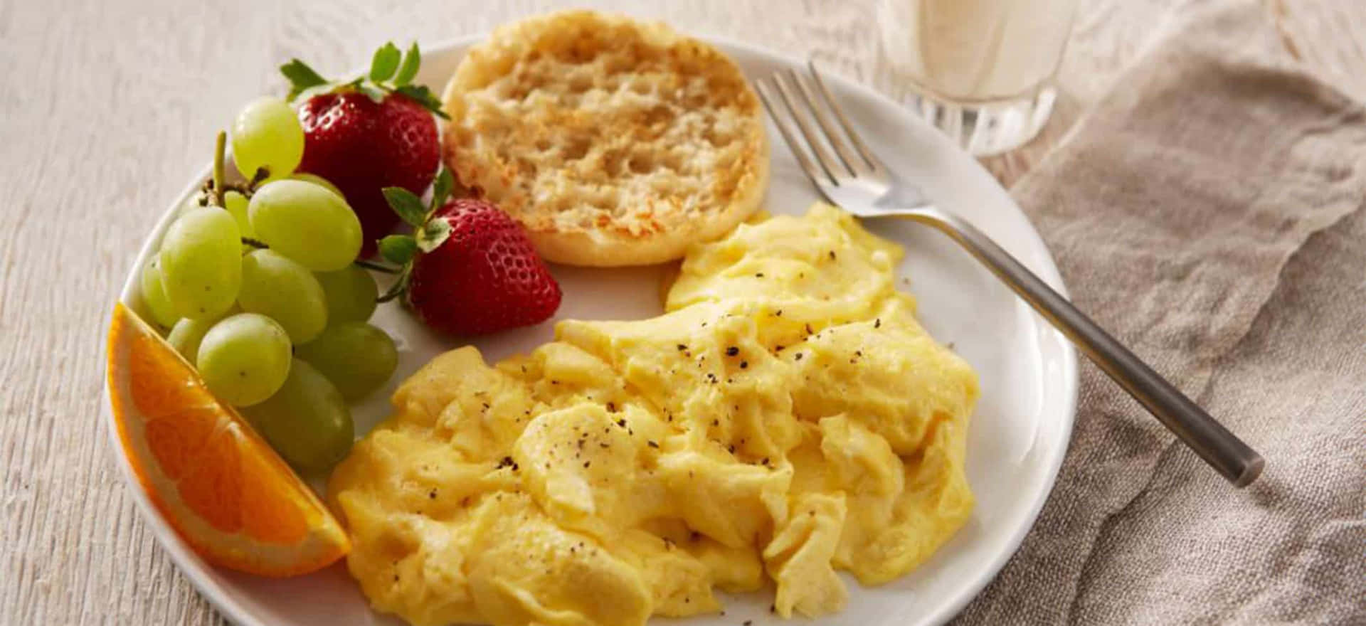 Delicious, fluffy scrambles eggs