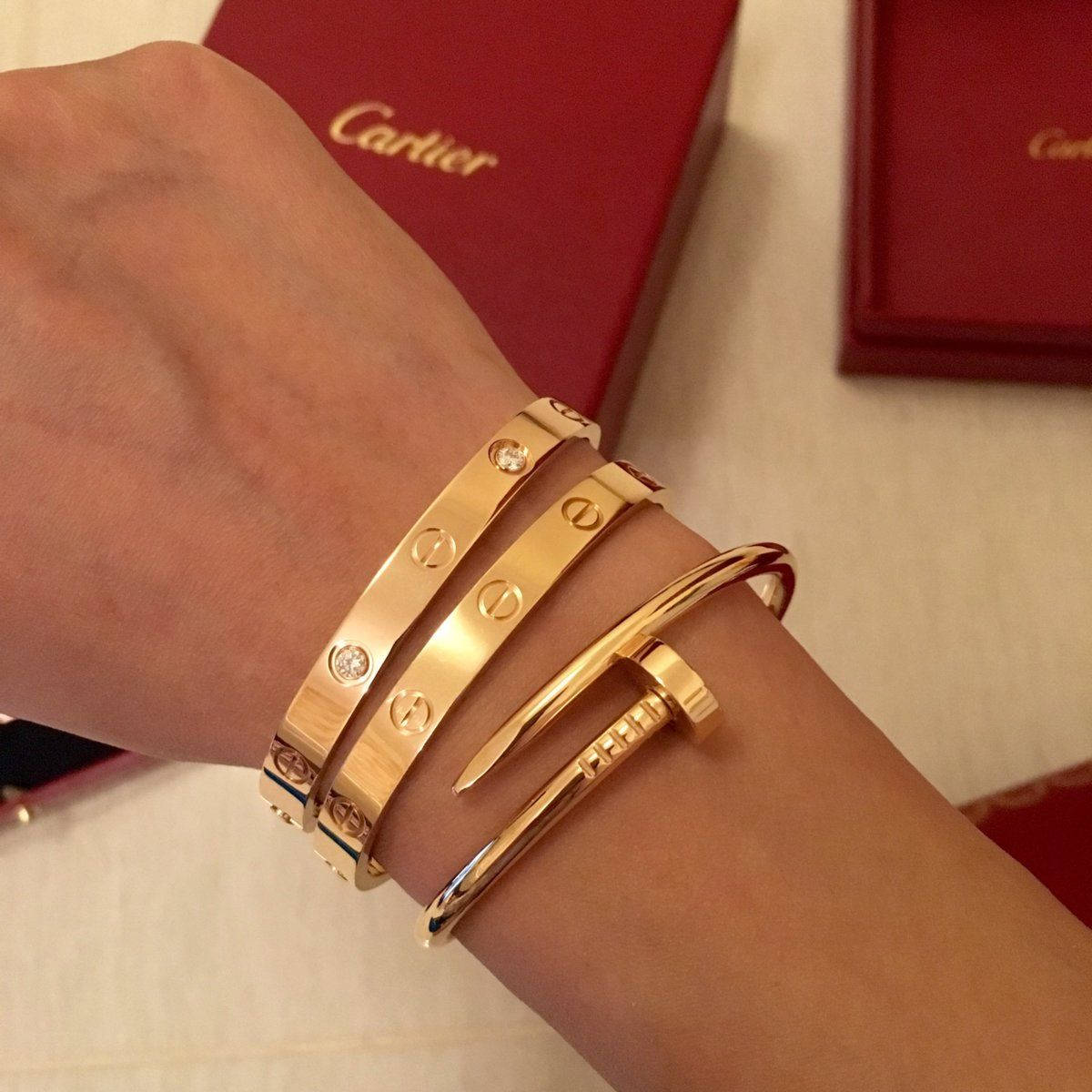 Download Screwed Cartier Bracelets Wallpaper 