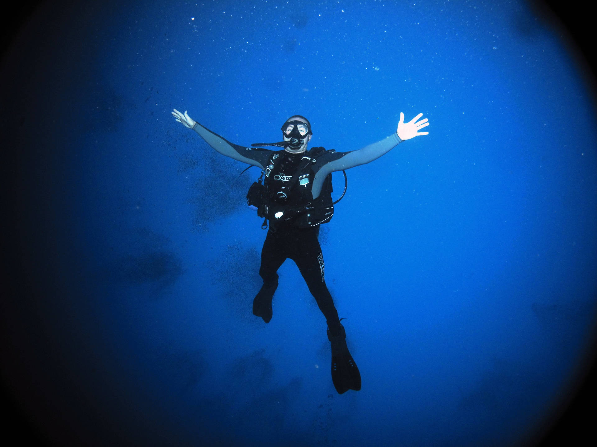 Scuba Diving Braccia Spalancate Sfondo