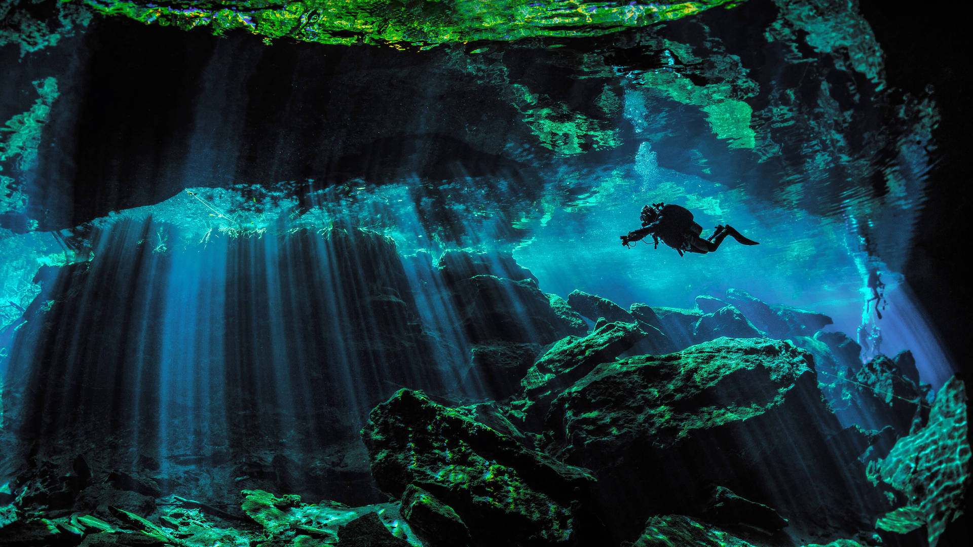 Dykning Cave Light Rays Tapet Wallpaper