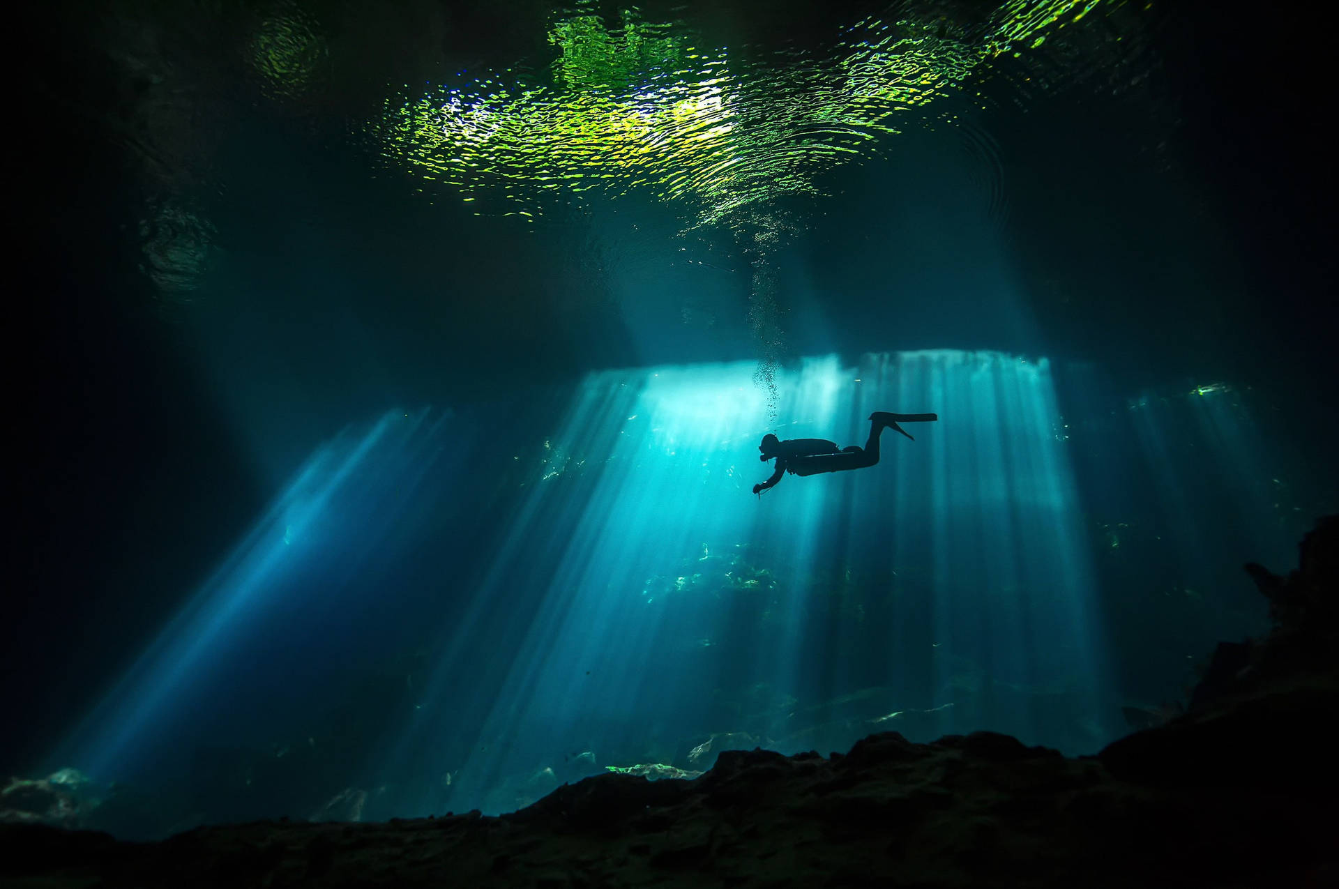 Unterwassertauch-silhouette-aufnahme Wallpaper