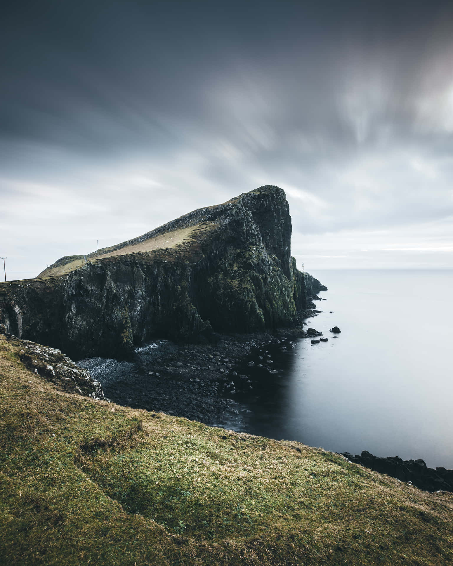 Kystklippe Coastal Rock Formation Skotland. Wallpaper
