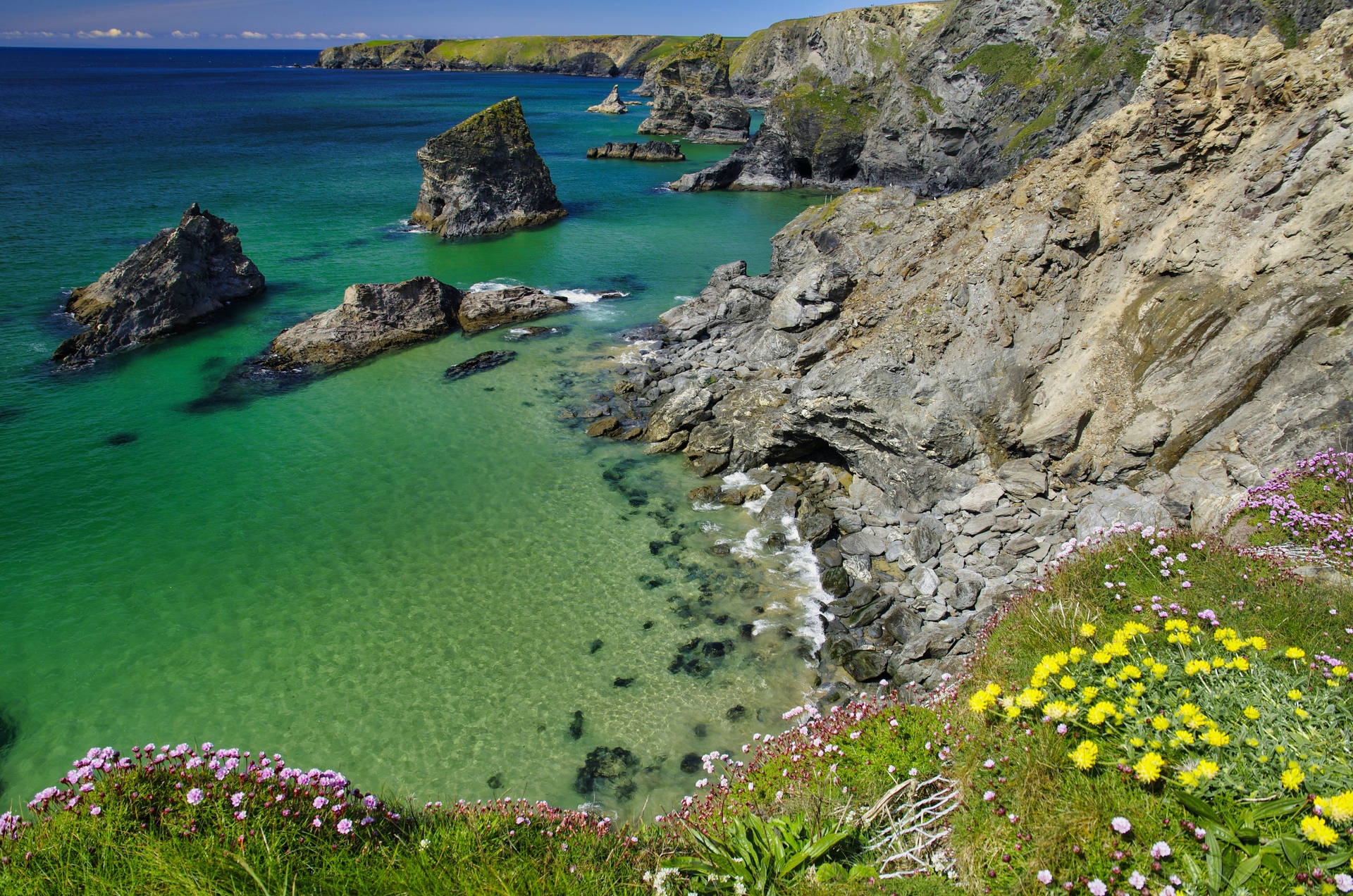 Havetsgröna Kust Av Cornwall, Storbritannien. Wallpaper