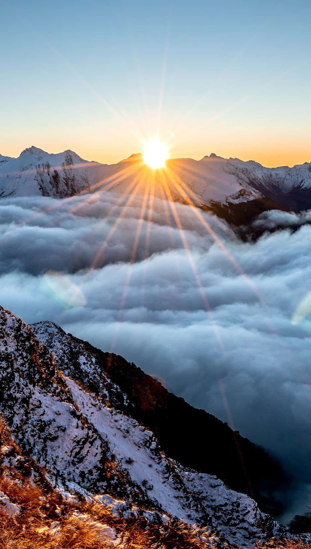 Sea Of Clouds With Sun Rise Wallpaper