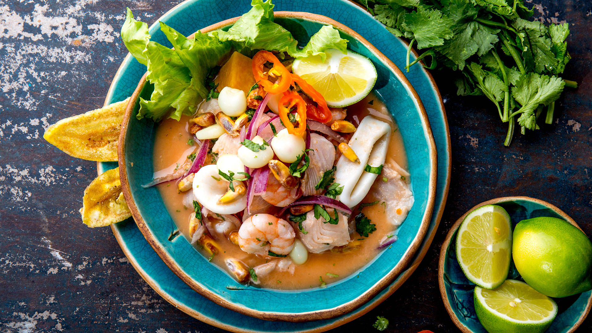 Seafood Ceviche In A Bowl With Lime Wallpaper