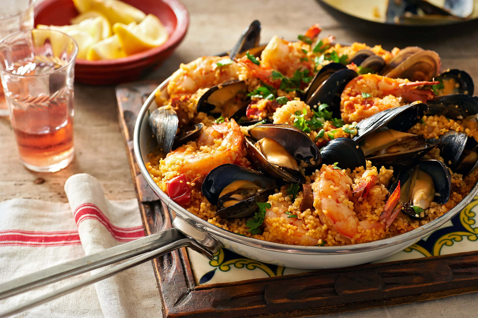 Seafood Paellawith Musselsand Shrimp Wallpaper