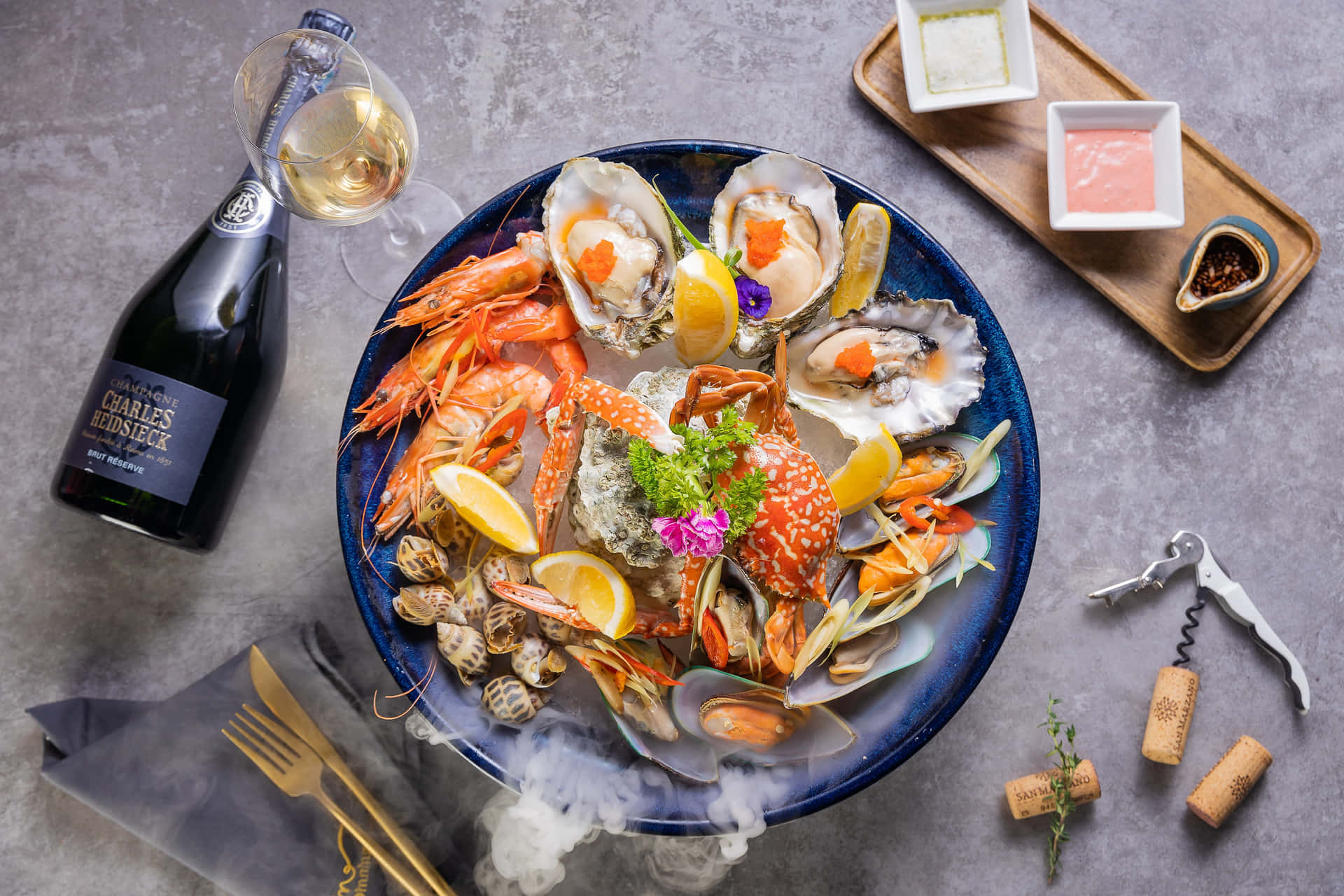 Seafood Platter With Wine Pairing Wallpaper