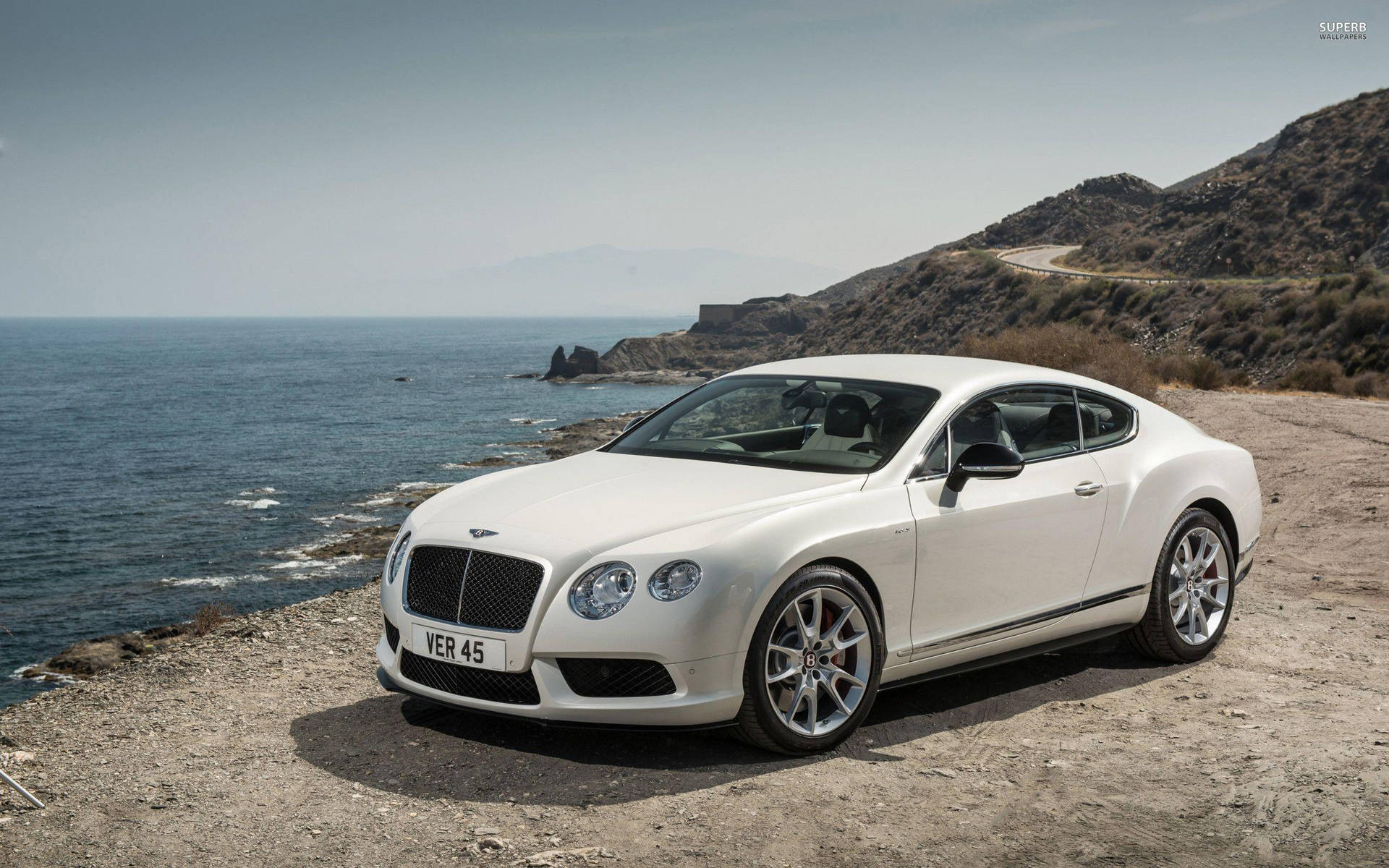 High-End Luxury - Seaside Bentley Continental GT Wallpaper