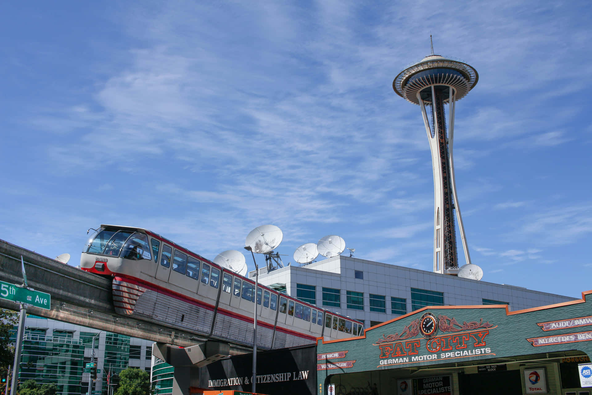 Monorail Et Space Needle De Seattle Fond d'écran