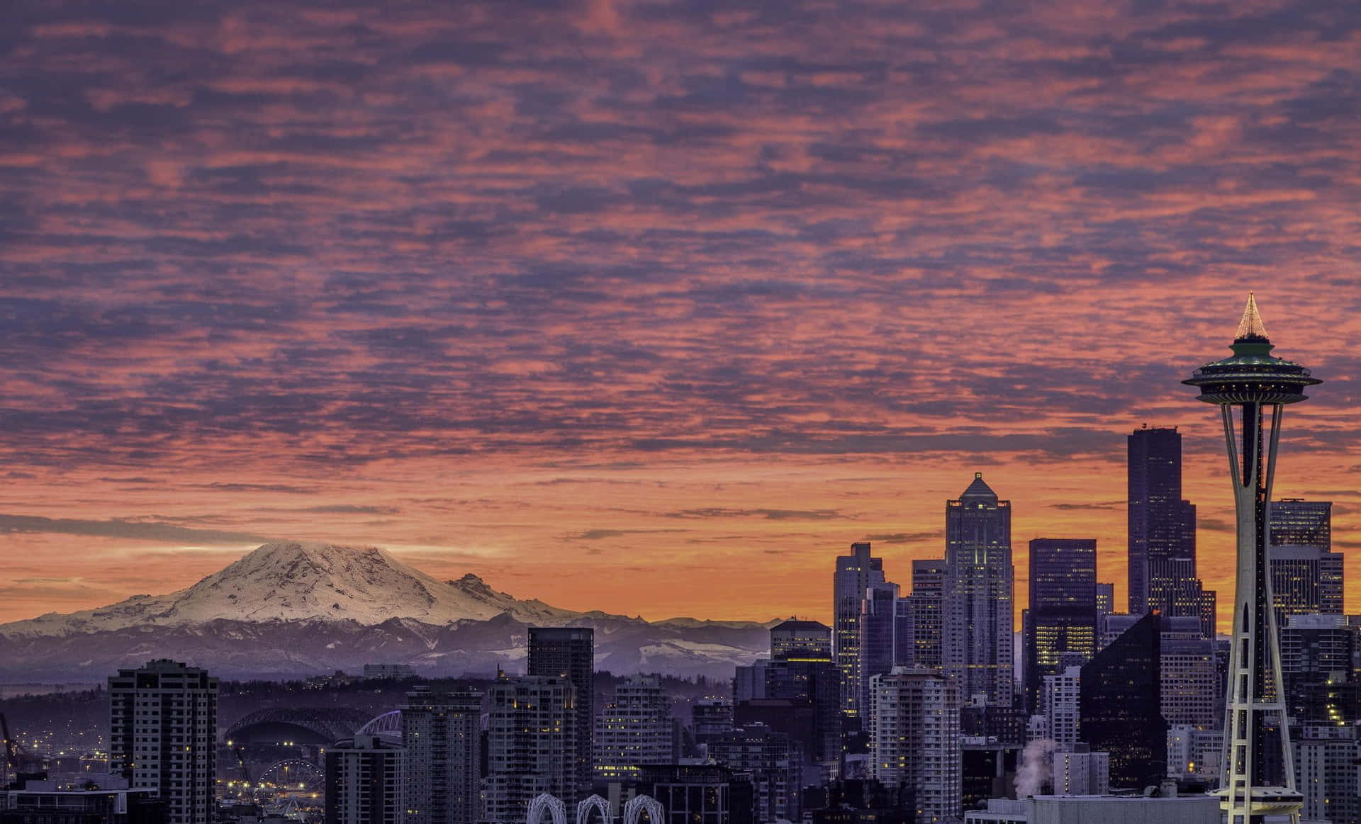 Panoramadello Skyline Di Seattle Al Tramonto. Sfondo