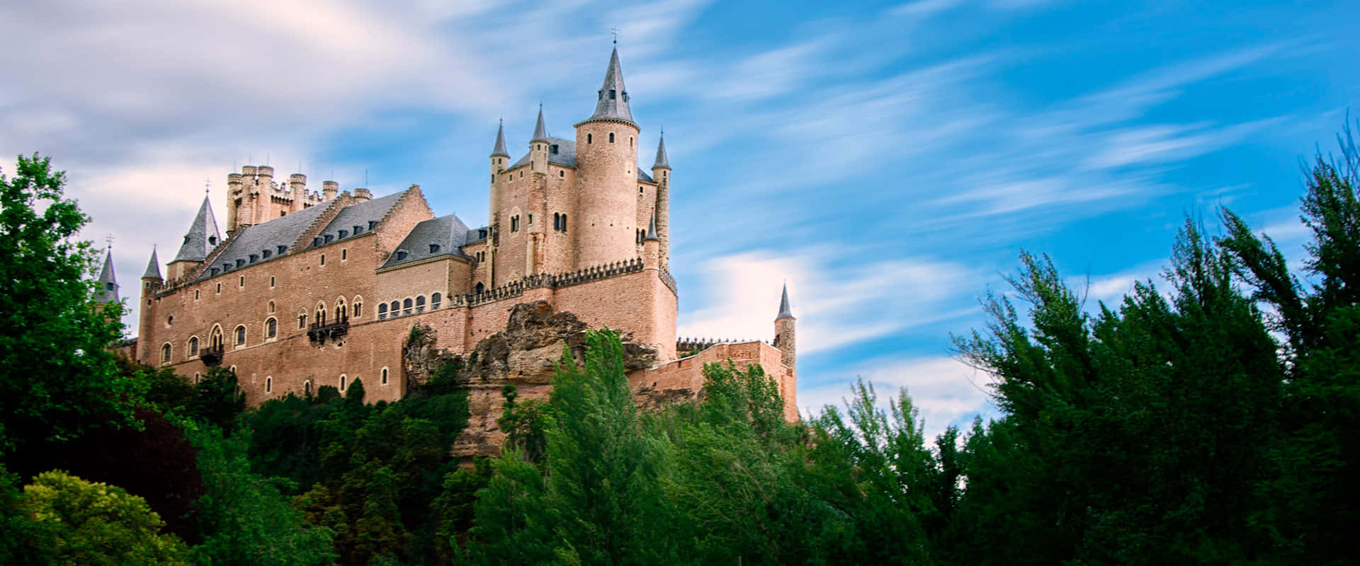 Segovia Castle From Afar Wallpaper