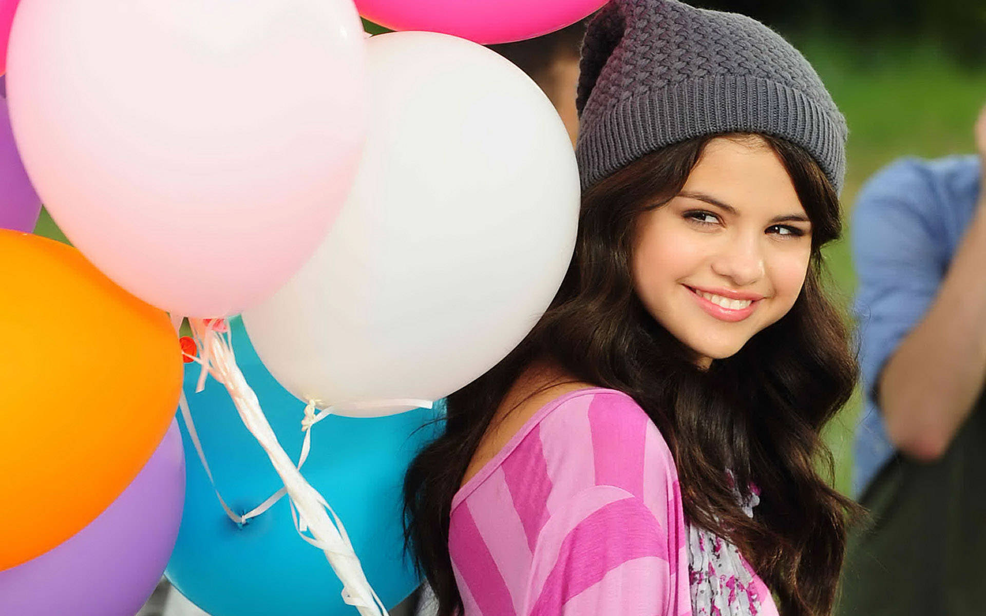 Selena Gomez Disney Star Background