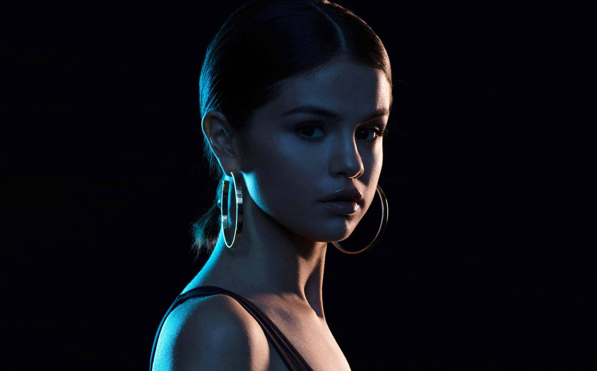 Selena Gomez Face Wallpaper