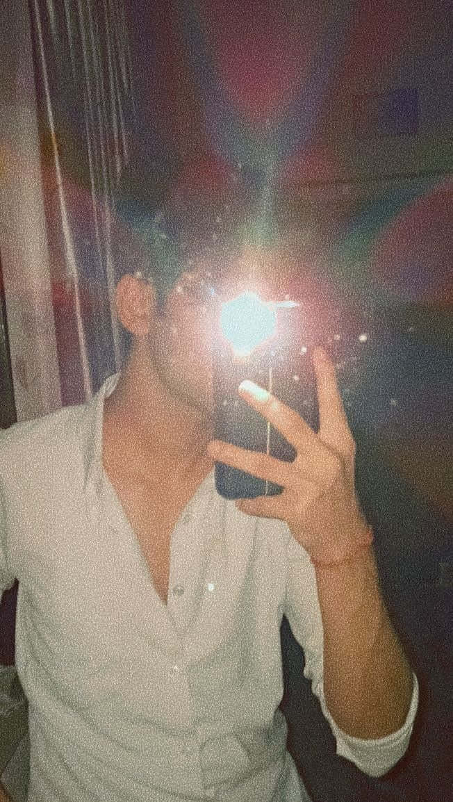 Aesthetic Mirror Selfie Man Picture