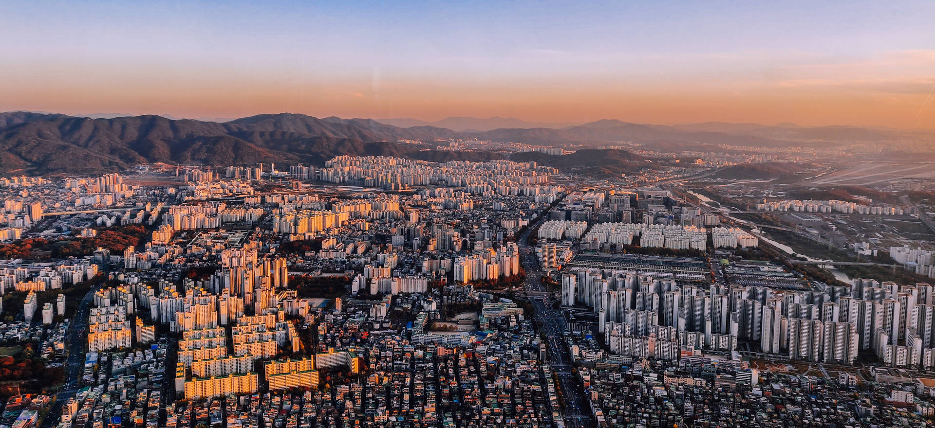 Seoul City Skyline Sunset Wallpaper