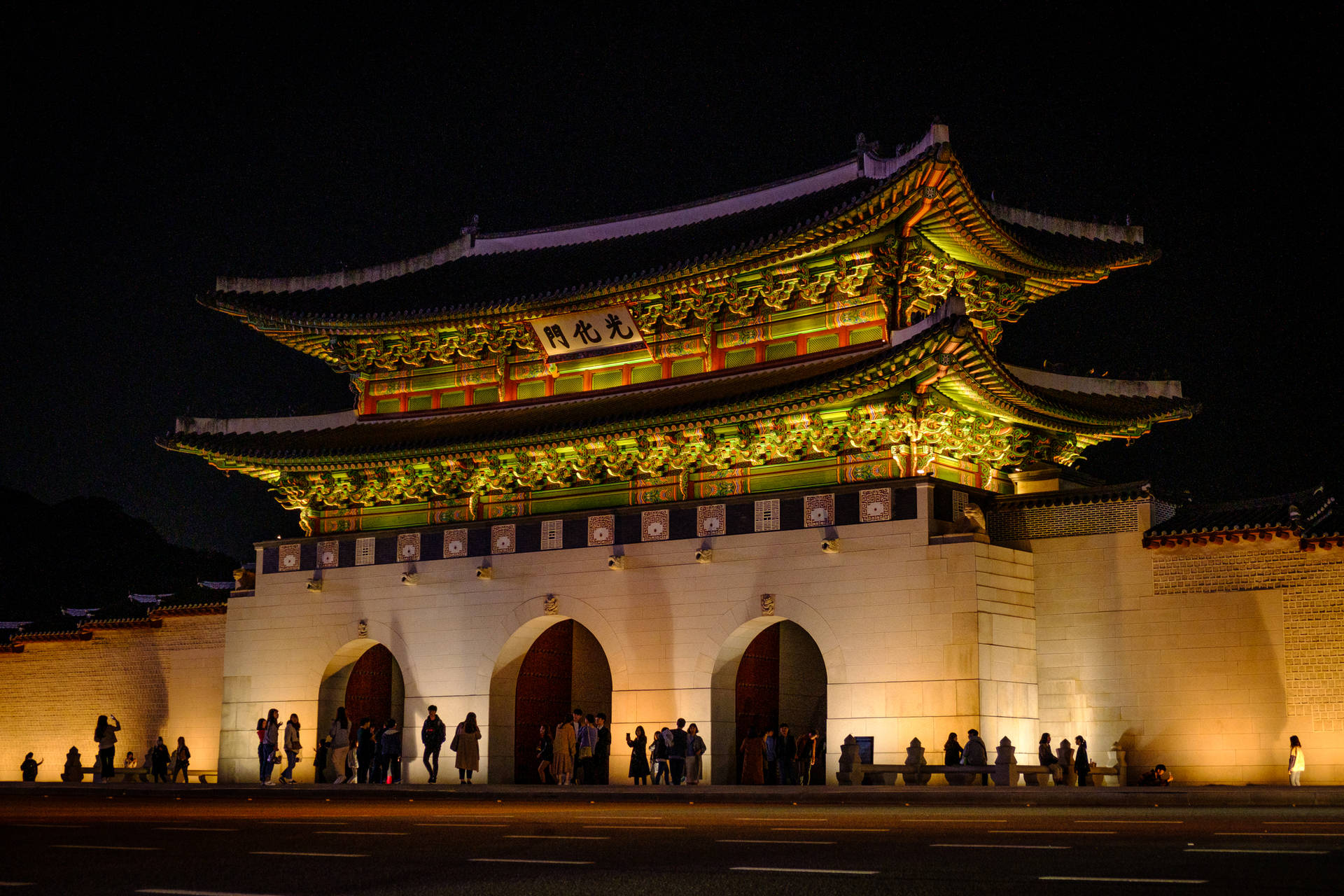 Seoul Gwanghwamun At Night