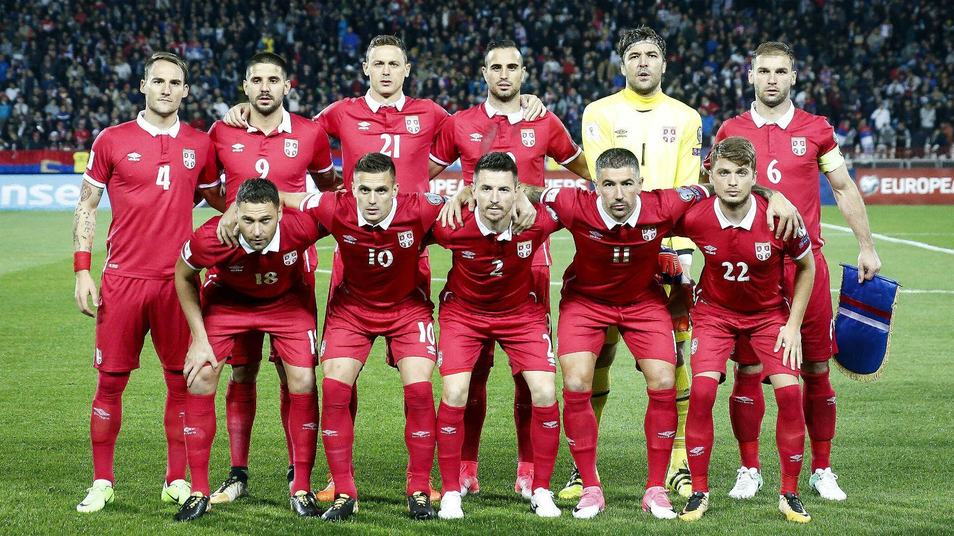 Detför-spel Fotot Av Serbiens Nationella Fotbollslag På Skärmsläckaren. Wallpaper
