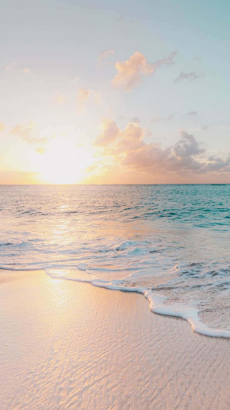 Serene Beach Sunset Wallpaper