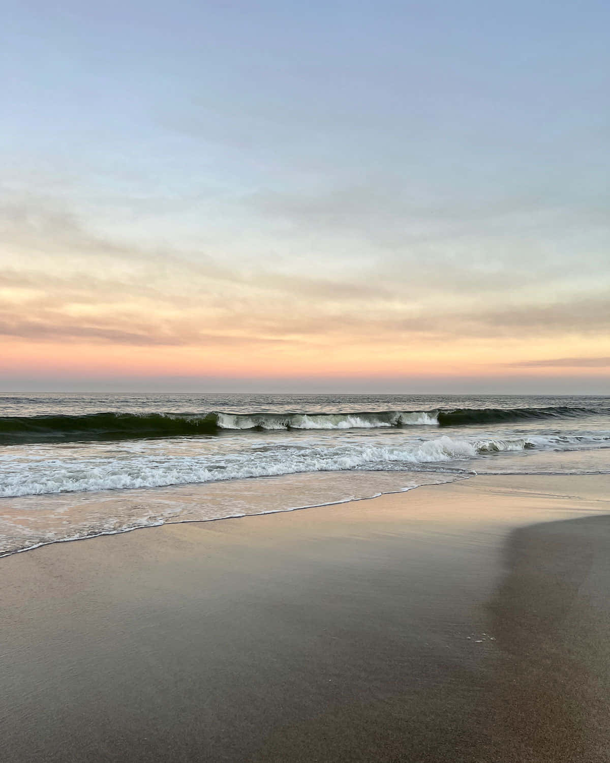 Serene Beach Sunset Wallpaper
