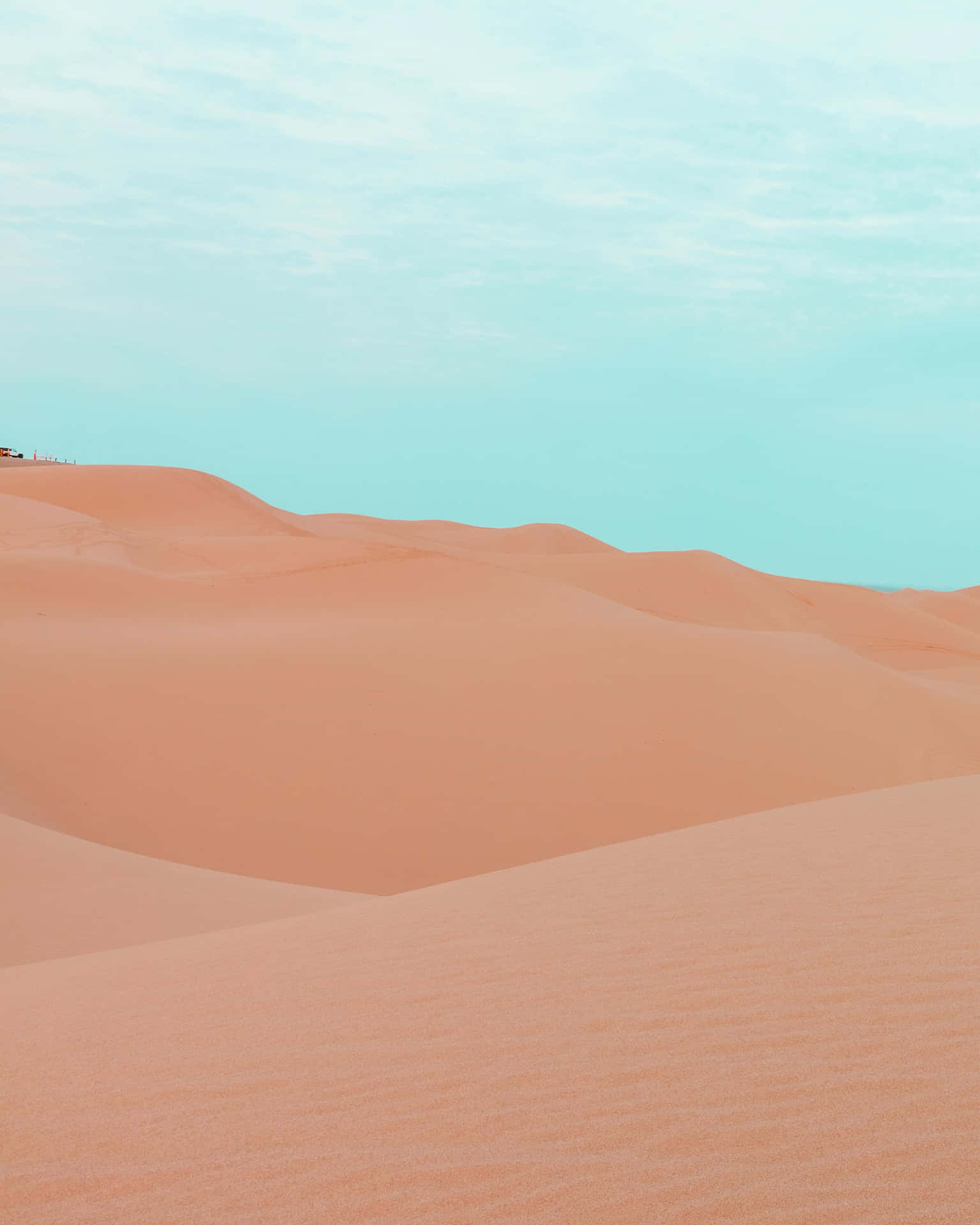 Serene Desert Dunes Skyline Wallpaper