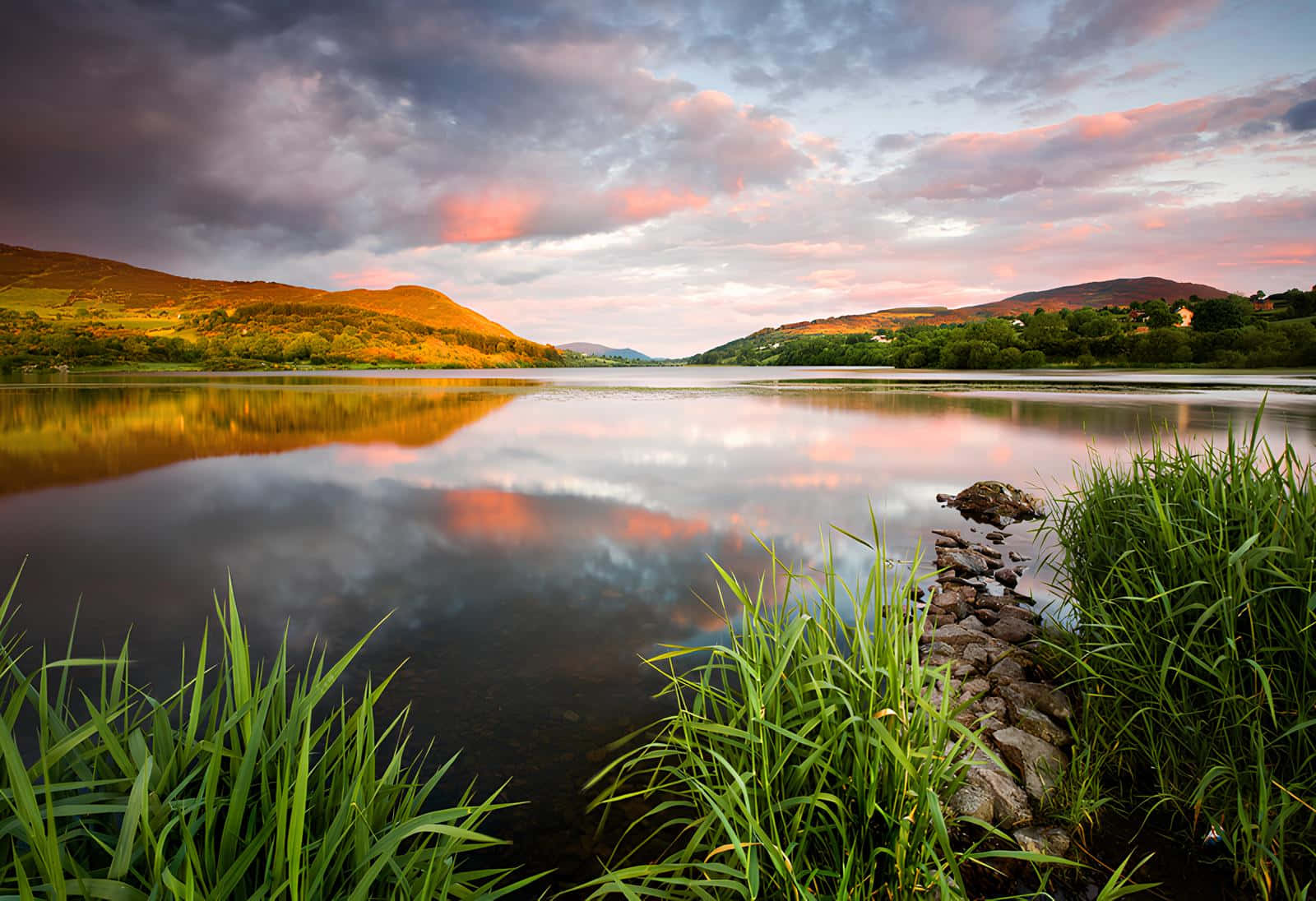 Serene Lake Sunset Armagh Wallpaper