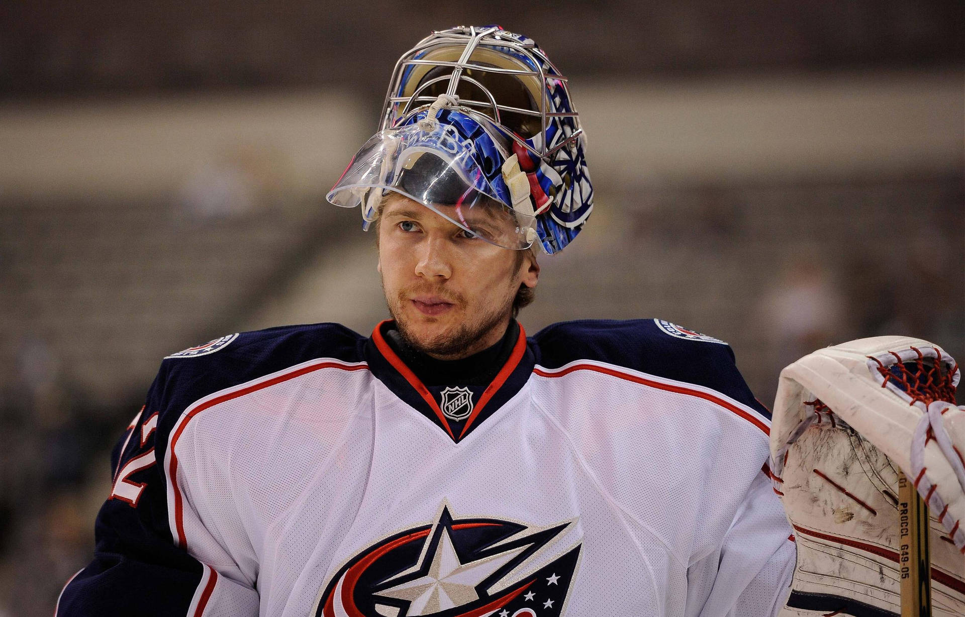 Sergei Bobrovsky in action, Columbus Blue Jackets' top player Wallpaper