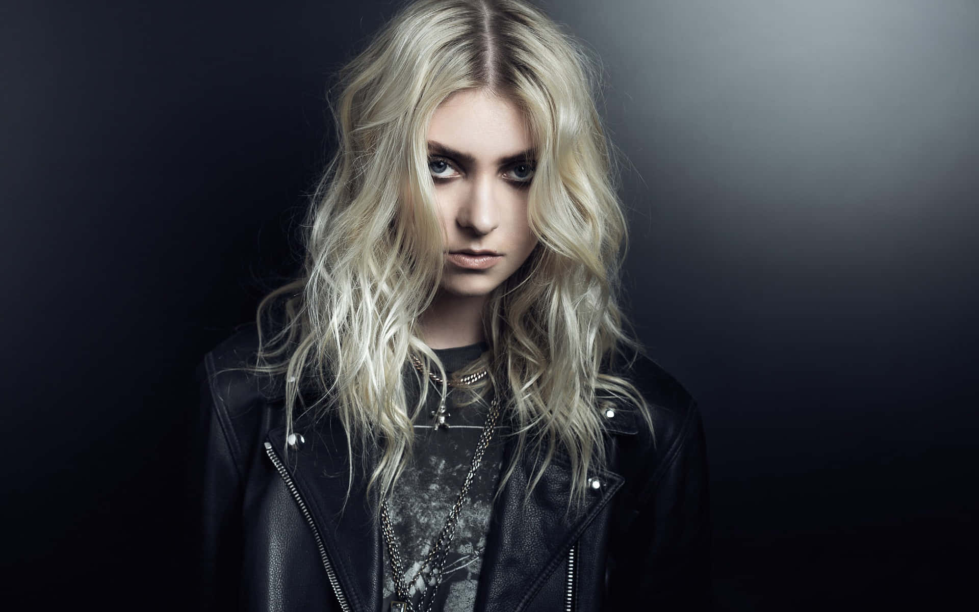Serius Face Of The Singer Of The Pretty Reckless Band Wallpaper