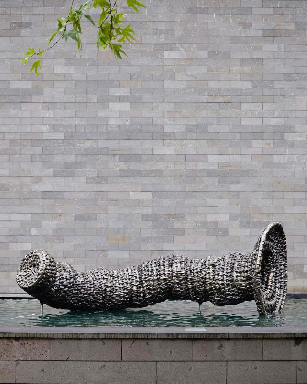 Serpentine Sculpture N G V Water Pond Wallpaper